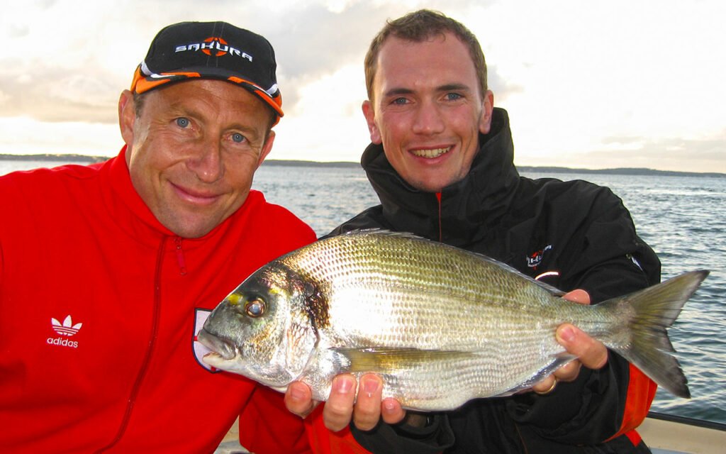 Guillaume went fishing with footballer Jean-Pierre PAPIN